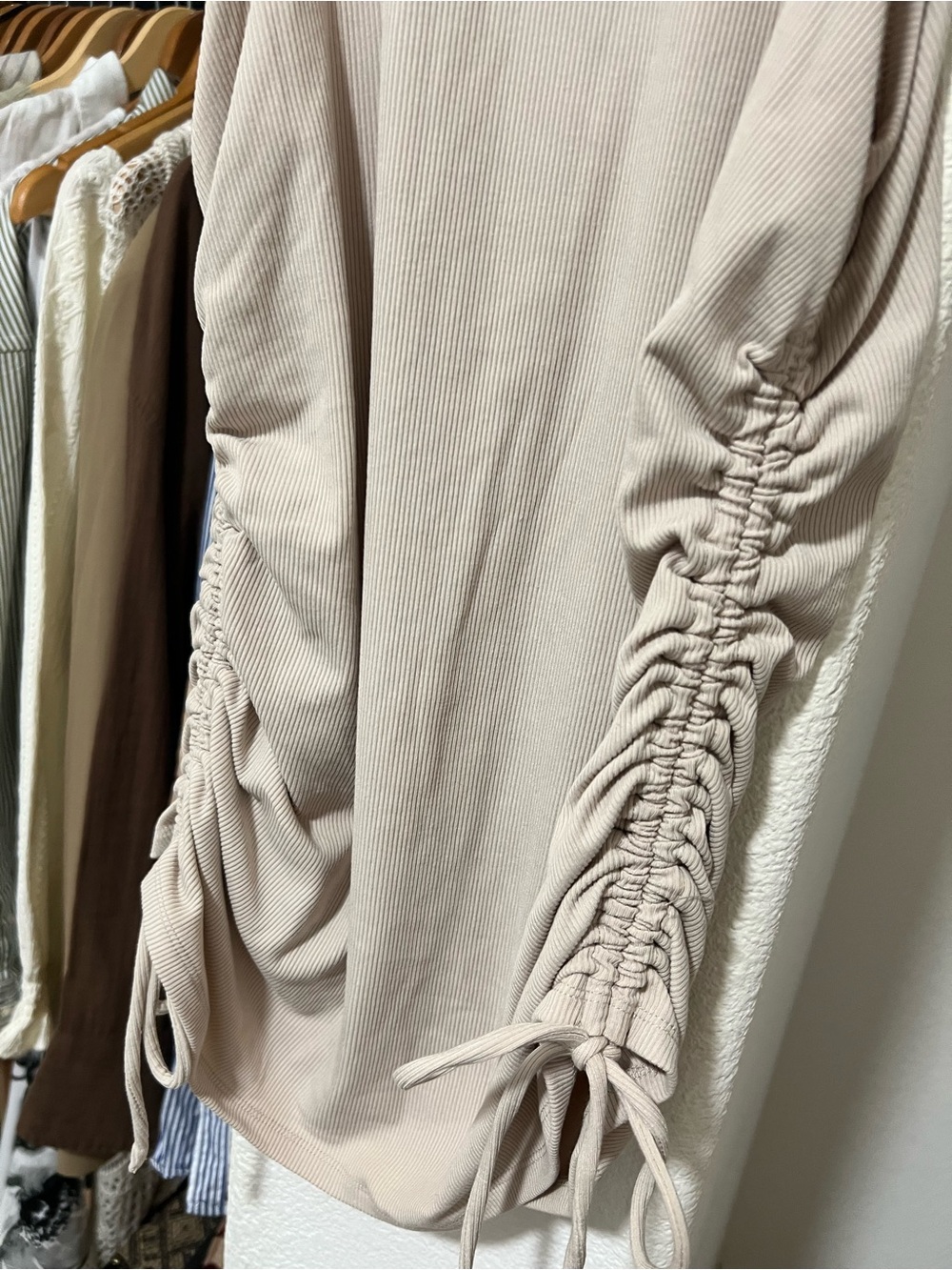 WAYF Ruched Tank Top - Picture 3 of 7